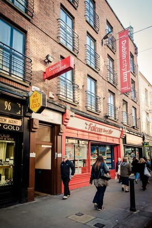 EntrĂ©e de lâhĂ©bergement