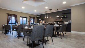 Breakfast area - Dublin Central Inn (Dublin)