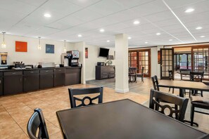 Café da manhã com buffet grátis