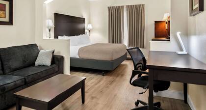 Quality Inn & Suites Lafayette