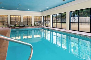 Indoor pool - Quality Inn & Suites Lafayette (Lafayette)