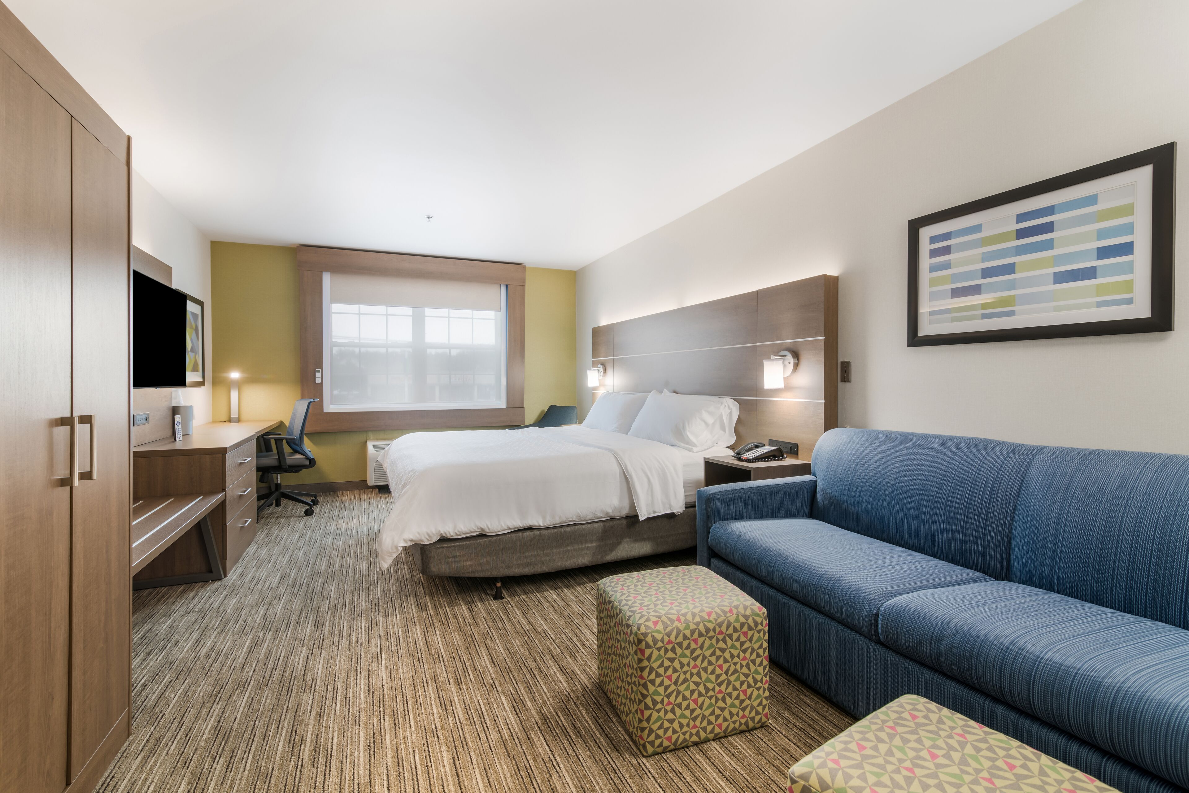 room, 1 king bed, accessible, non smoking (hearing/mobility, accessible tub) | 1 bedroom, in-room safe, iron/ironing board, free cots/infant beds