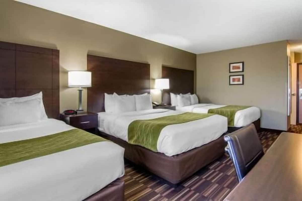 1 quarto, roupas de cama premium, escrivaninha, cortinas blackout