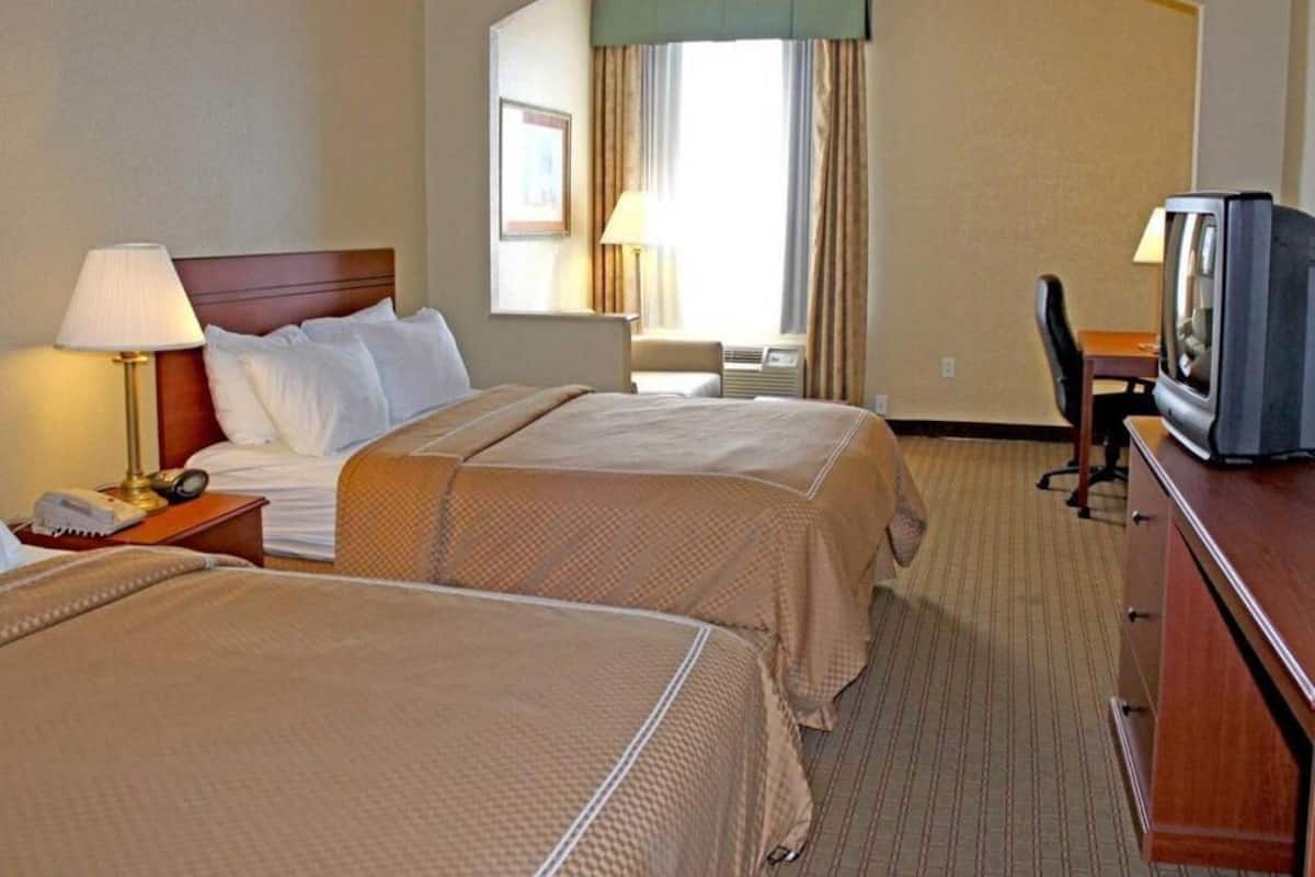 1 bedroom, desk, soundproofing, iron/ironing board