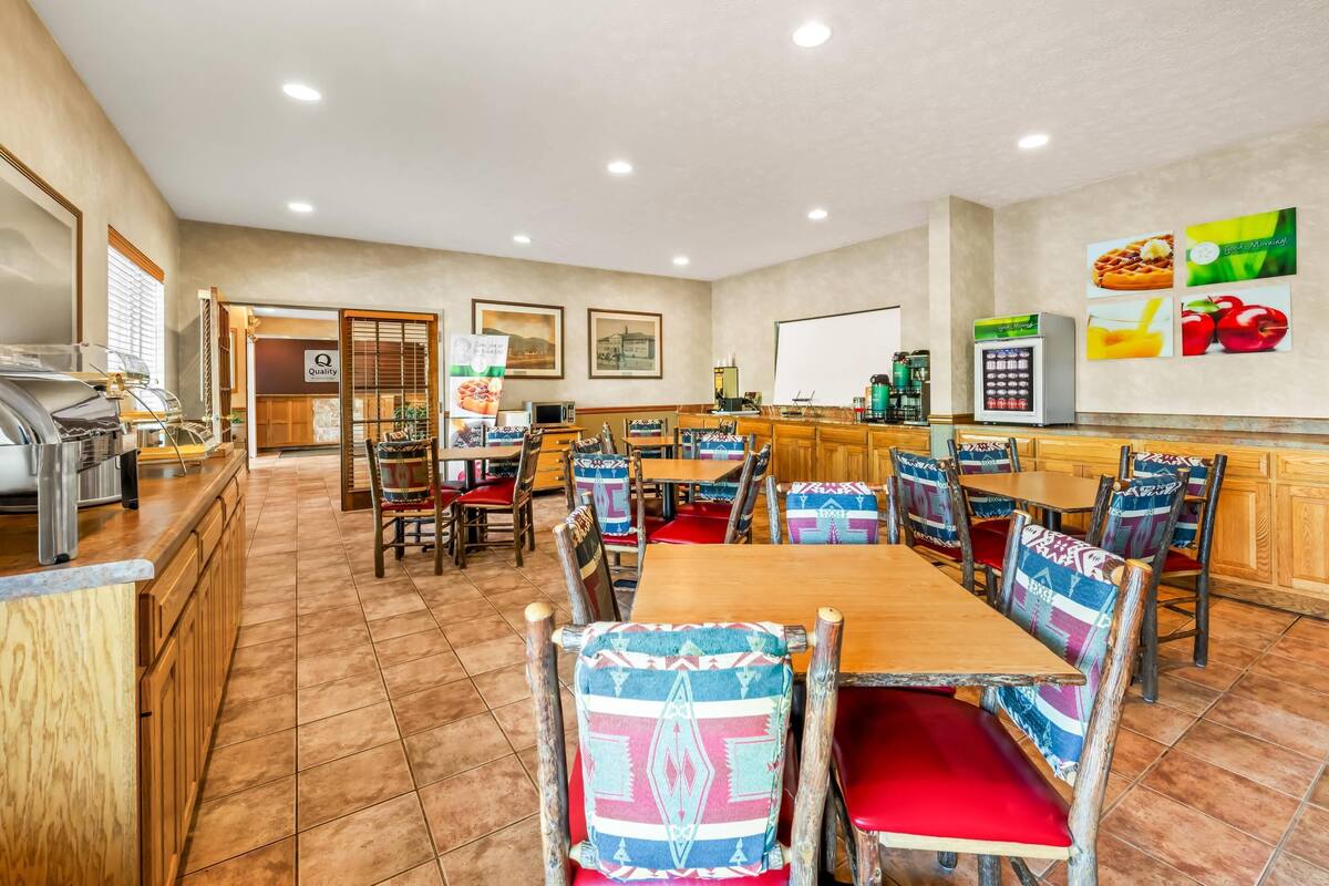 free daily full breakfast