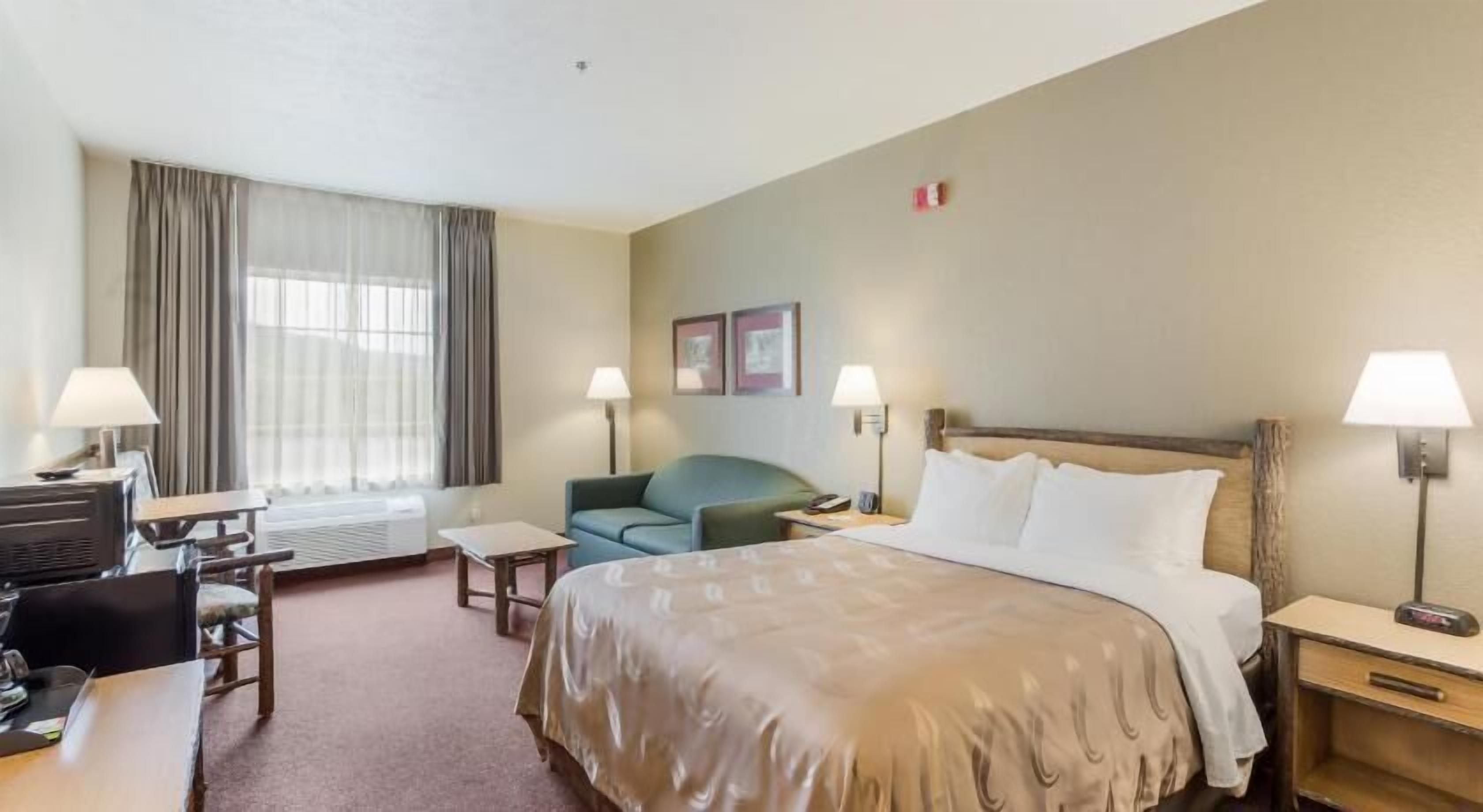 Iron/ironing board, free cribs/infant beds, rollaway beds, free WiFi