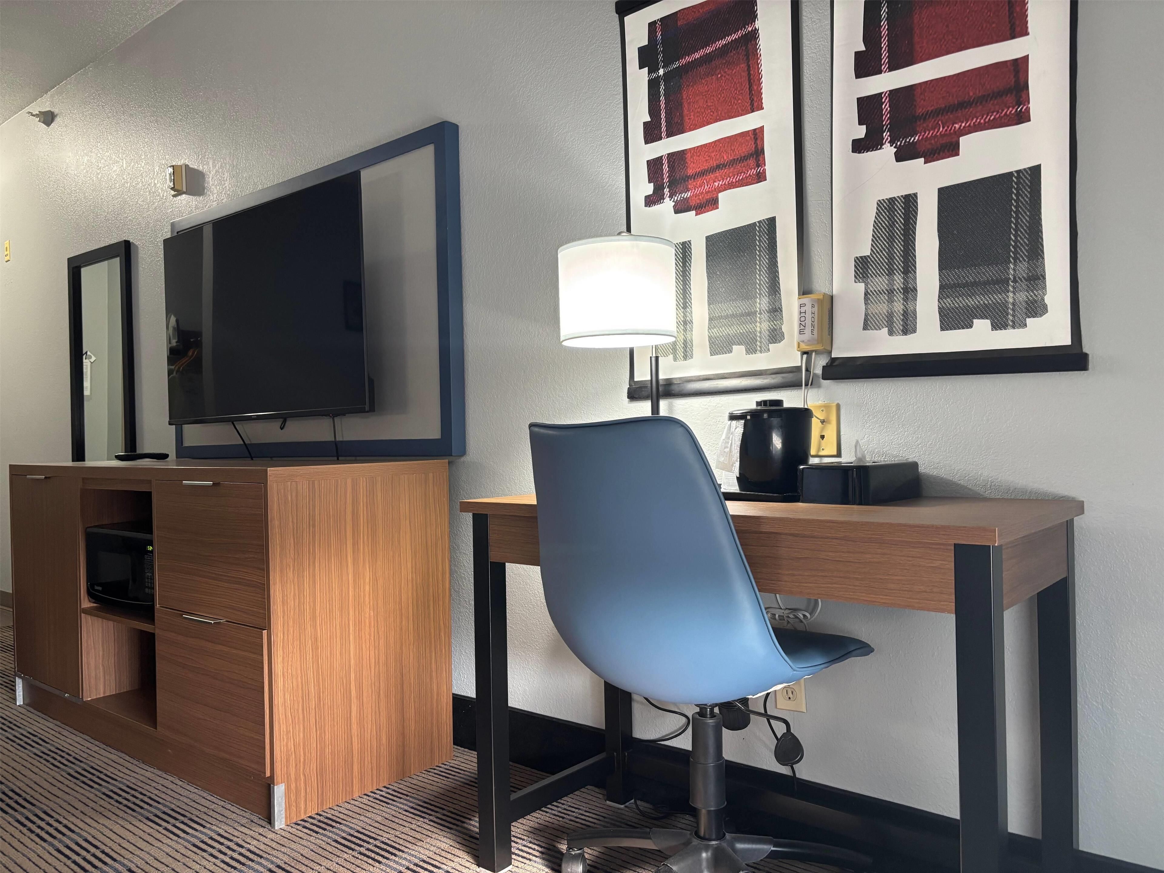 premium bedding, down duvets, pillow-top beds, blackout curtains