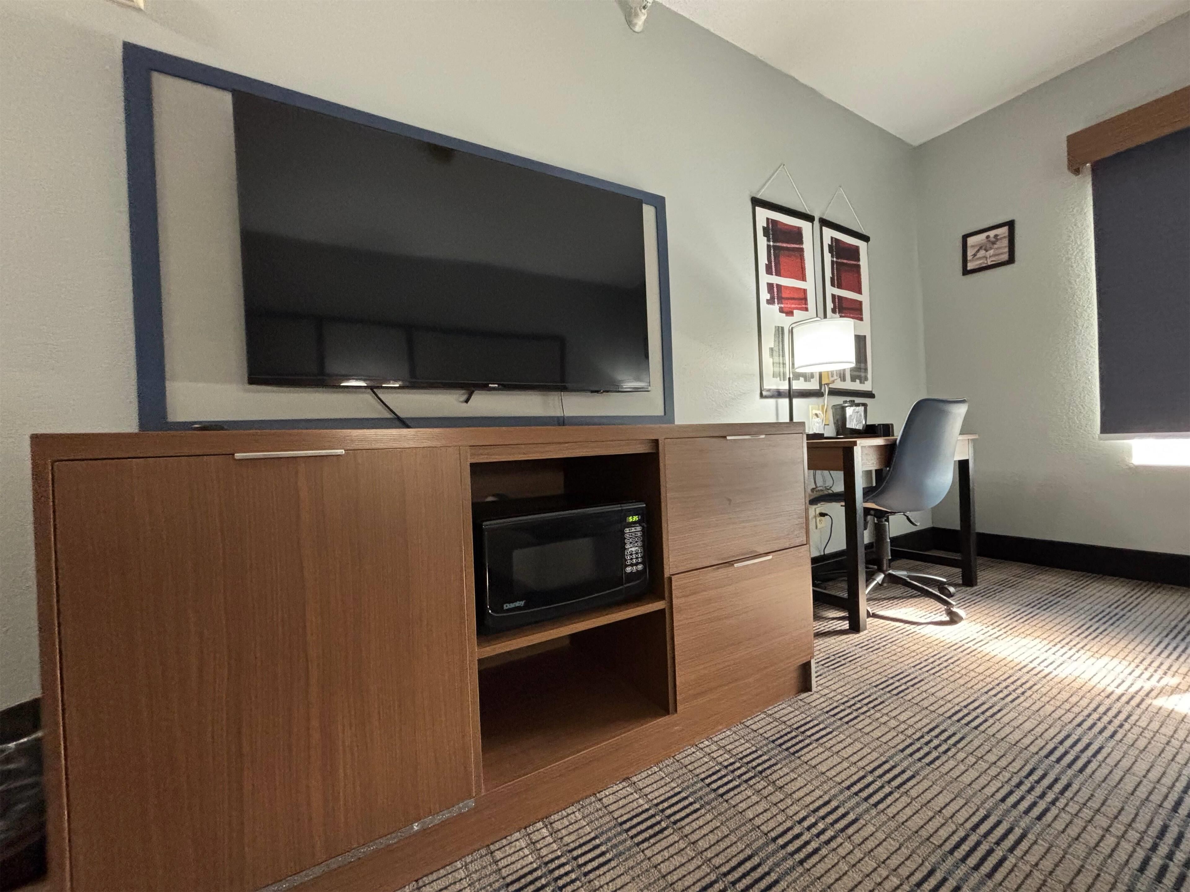 premium bedding, down duvets, pillow-top beds, blackout curtains