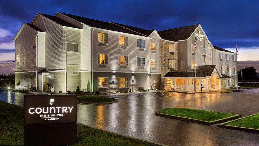 Country Inn & Suites by Radisson, Marion, OH
