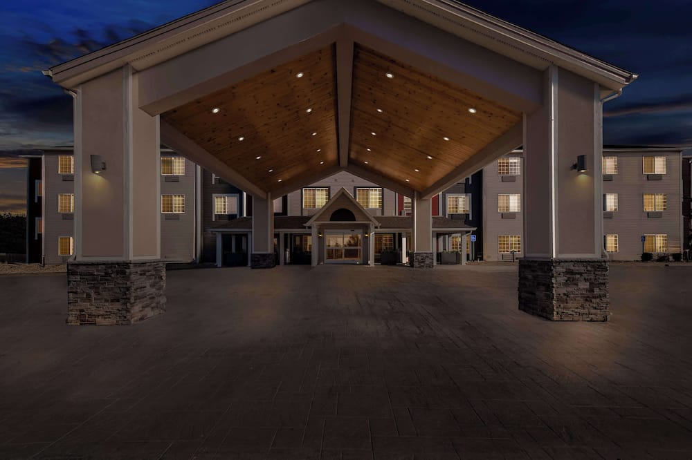 Best Western Worlds of Fun Inn & Suites
