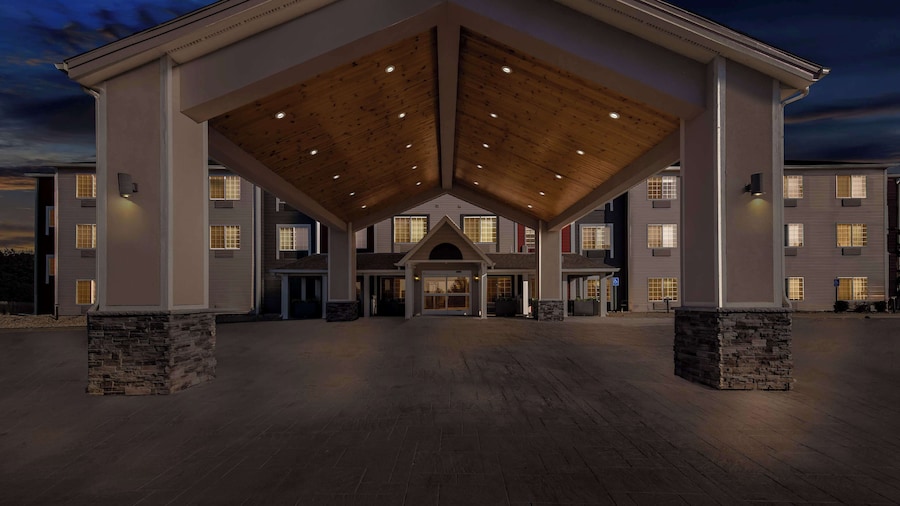 Best Western Worlds of Fun Inn & Suites