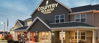 Country Inn & Suites by Radisson, Platteville, WI