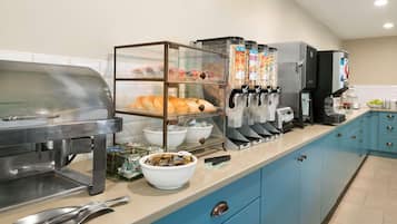 Petit déjeuner continental compris tous les jours