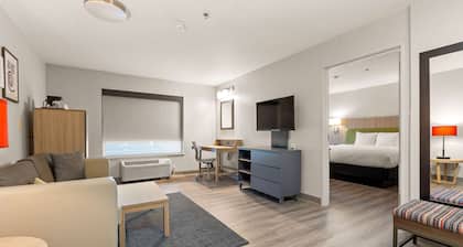 Country Inn & Suites by Radisson, Asheville at Asheville Outlet Mall, NC