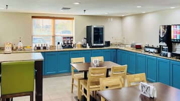 Free daily buffet breakfast