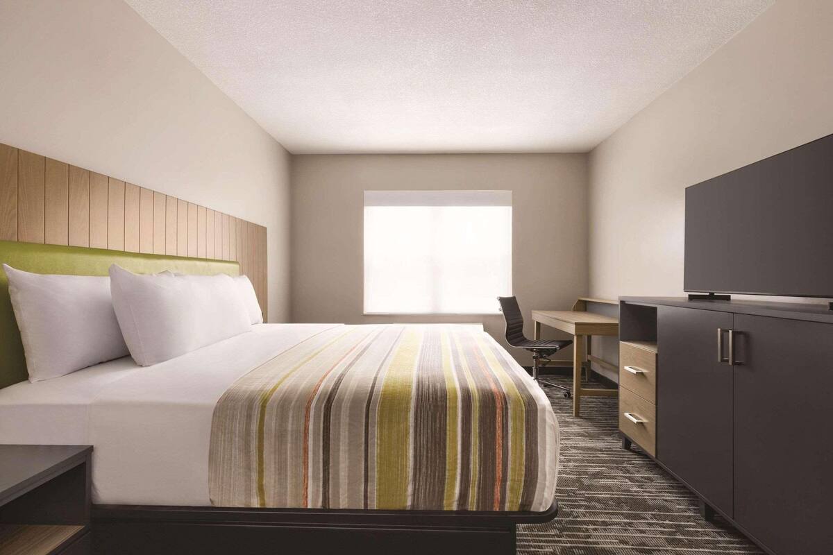 1 chambre, literie de qualité, bureau