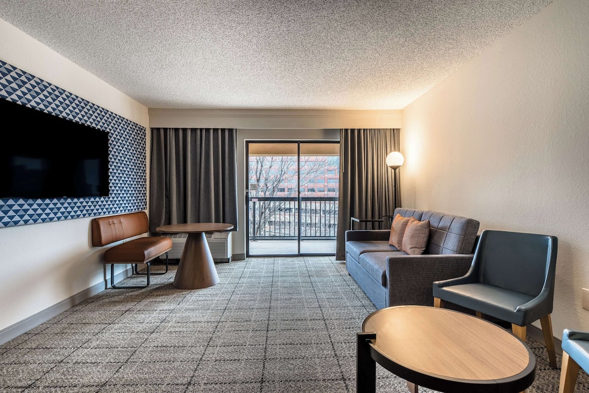 Schreibtisch, Bügeleisen/Bügelbrett, kostenloses WLAN, Bettwäsche