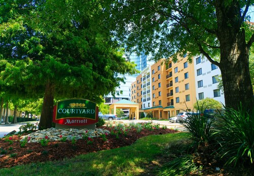Courtyard by Marriott New Orleans Metairie