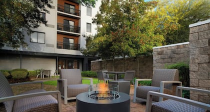 Courtyard by Marriott New Orleans Metairie