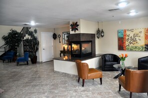 Lobby - Pavilion Inn (San Jose)