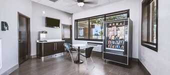 Americas Best Value Inn Beeville