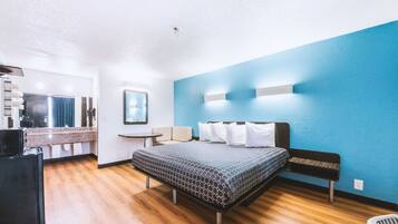Free WiFi, bed sheets