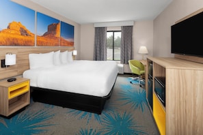 Standard Room, 1 King Bed