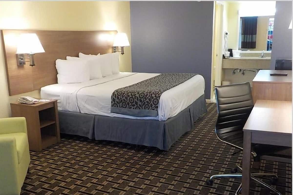 In-room safe, desk, laptop workspace, blackout drapes