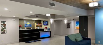 Days Inn & Suites by Wyndham Ridgeland