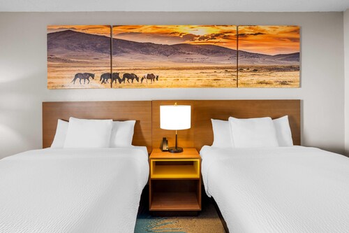 Days Inn & Suites by Wyndham Ridgeland