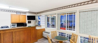 Days Inn by Wyndham Barstow