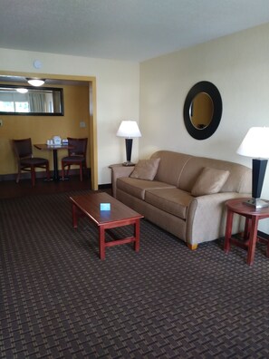Suite, 2 Bedrooms, Non Smoking | Individually decorated, individually furnished, desk, laptop workspace - Days Inn by Wyndham Wildwood I-75 (Wildwood)