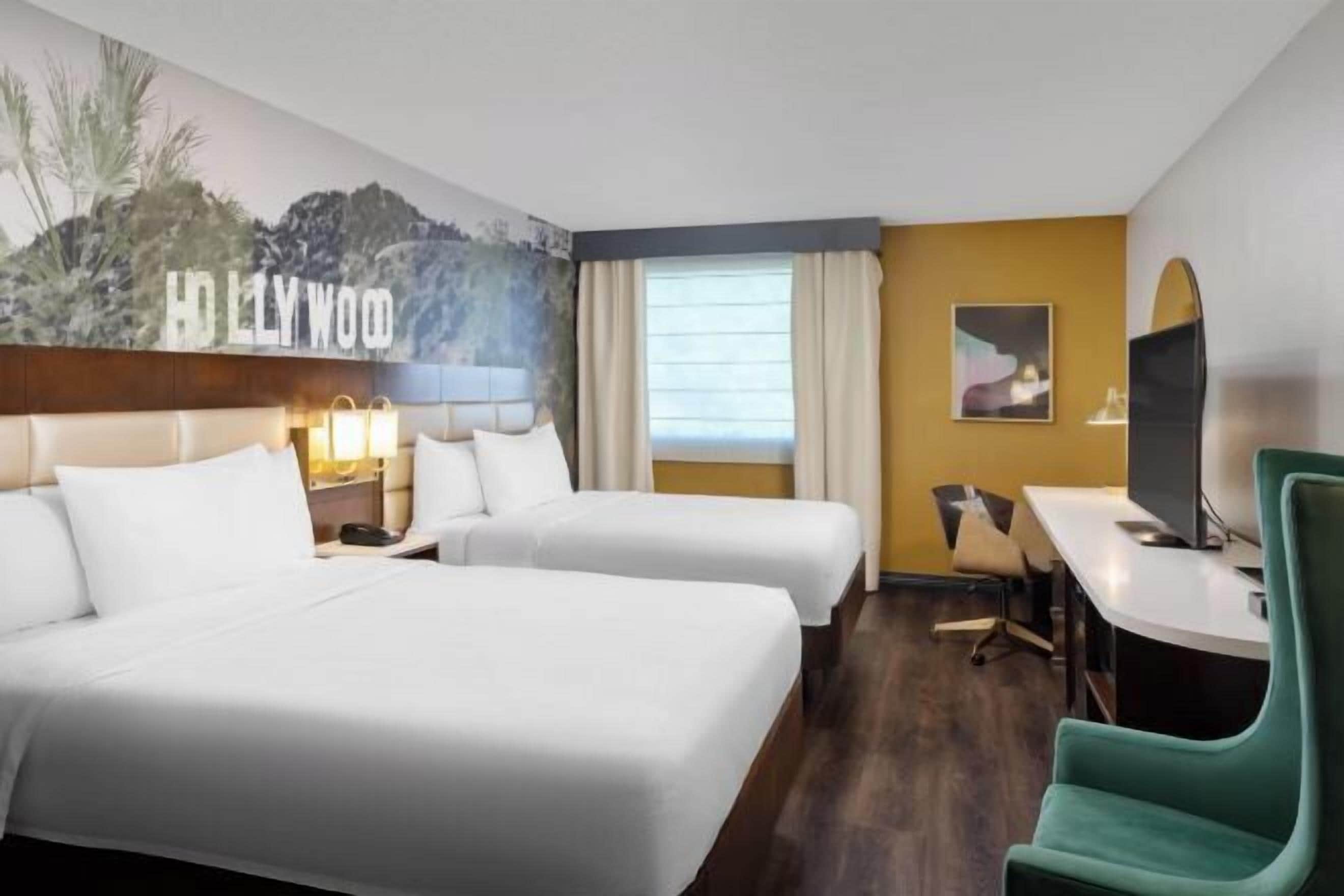 Down duvets, in-room safe, desk, iron/ironing board