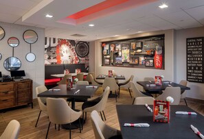 Restaurant - Hilton Garden Inn Los Angeles/Hollywood (Los Angeles)