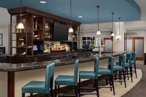 2 quầy bar/khu lounge 