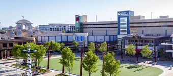 DoubleTree by Hilton Chicago O'Hare Airport - Rosemont