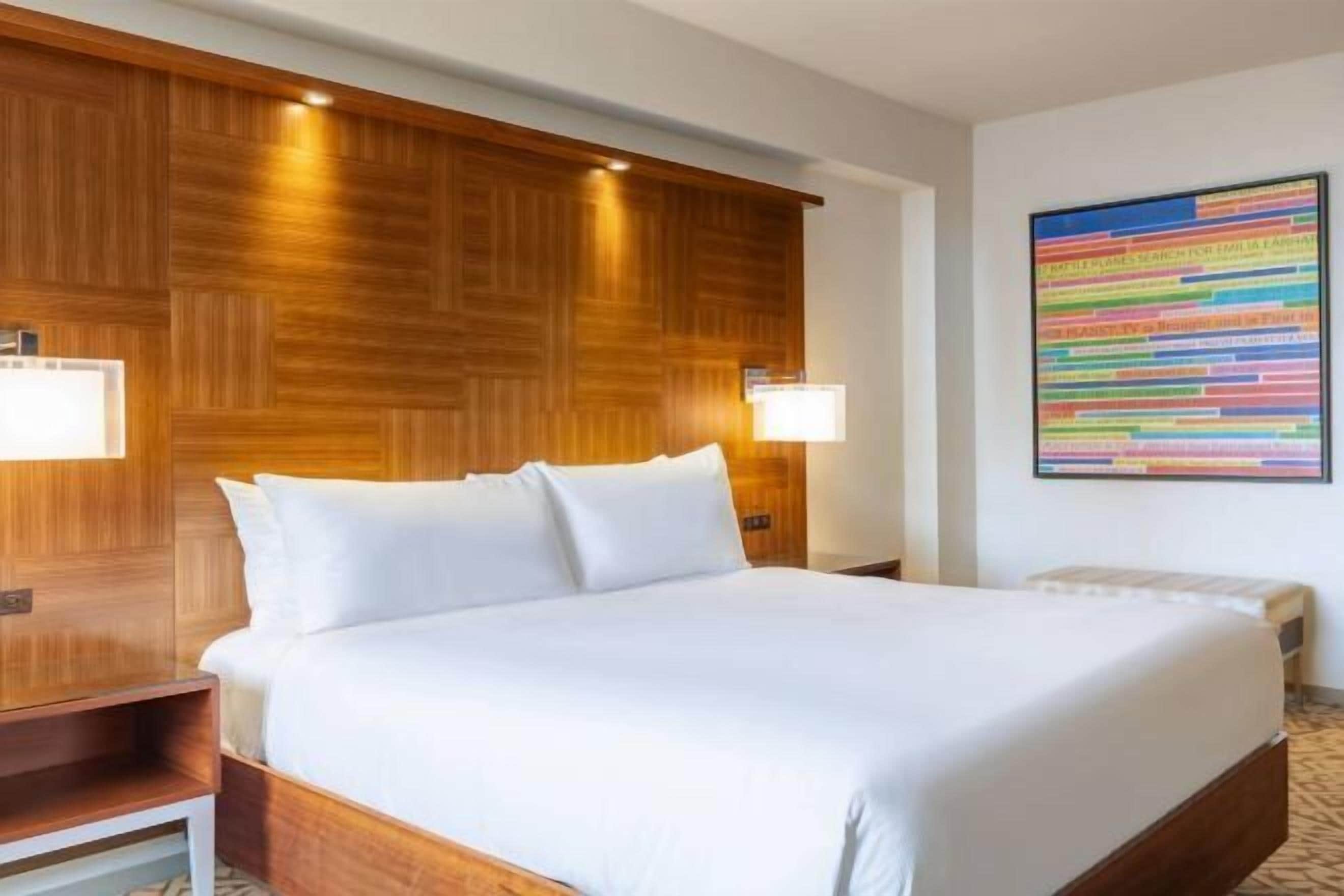 Literie de qualité supérieure, coffres-forts dans les chambres, bureau