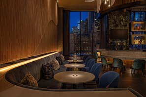 Bar (on property) - Hilton New York Times Square (New York)