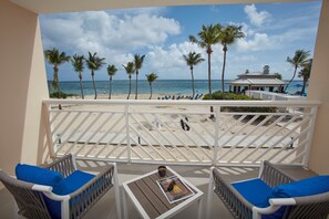 Beachfront Double | ระเบียง