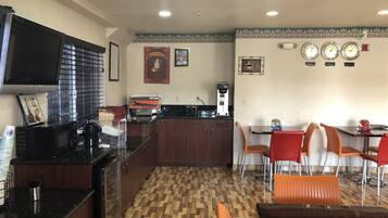 Free continental breakfast