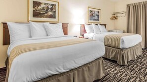 Room - Econo Lodge (Temiskaming Shores)