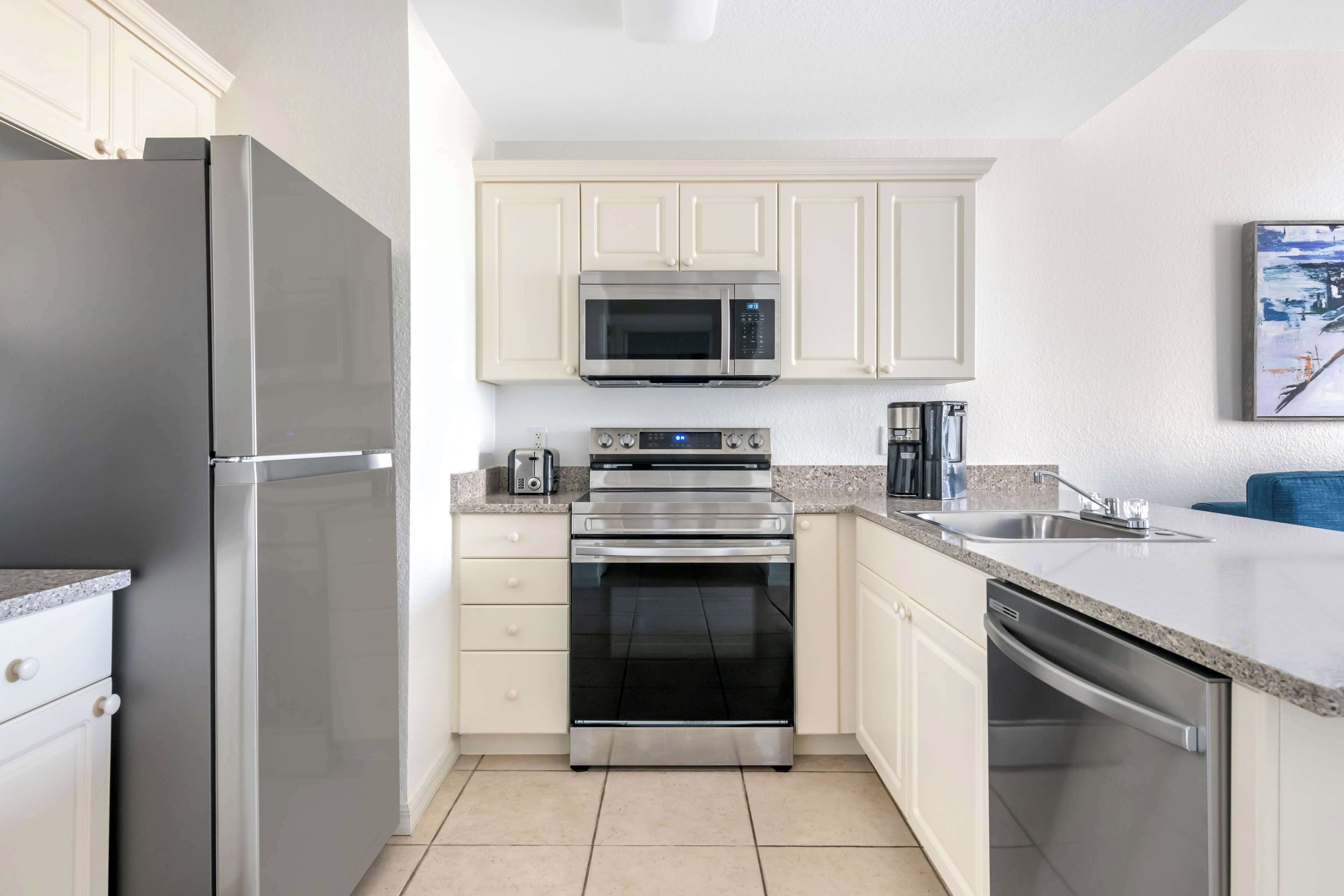suite, 1 bedroom, balcony | private kitchen | fridge, microwave, oven, stovetop