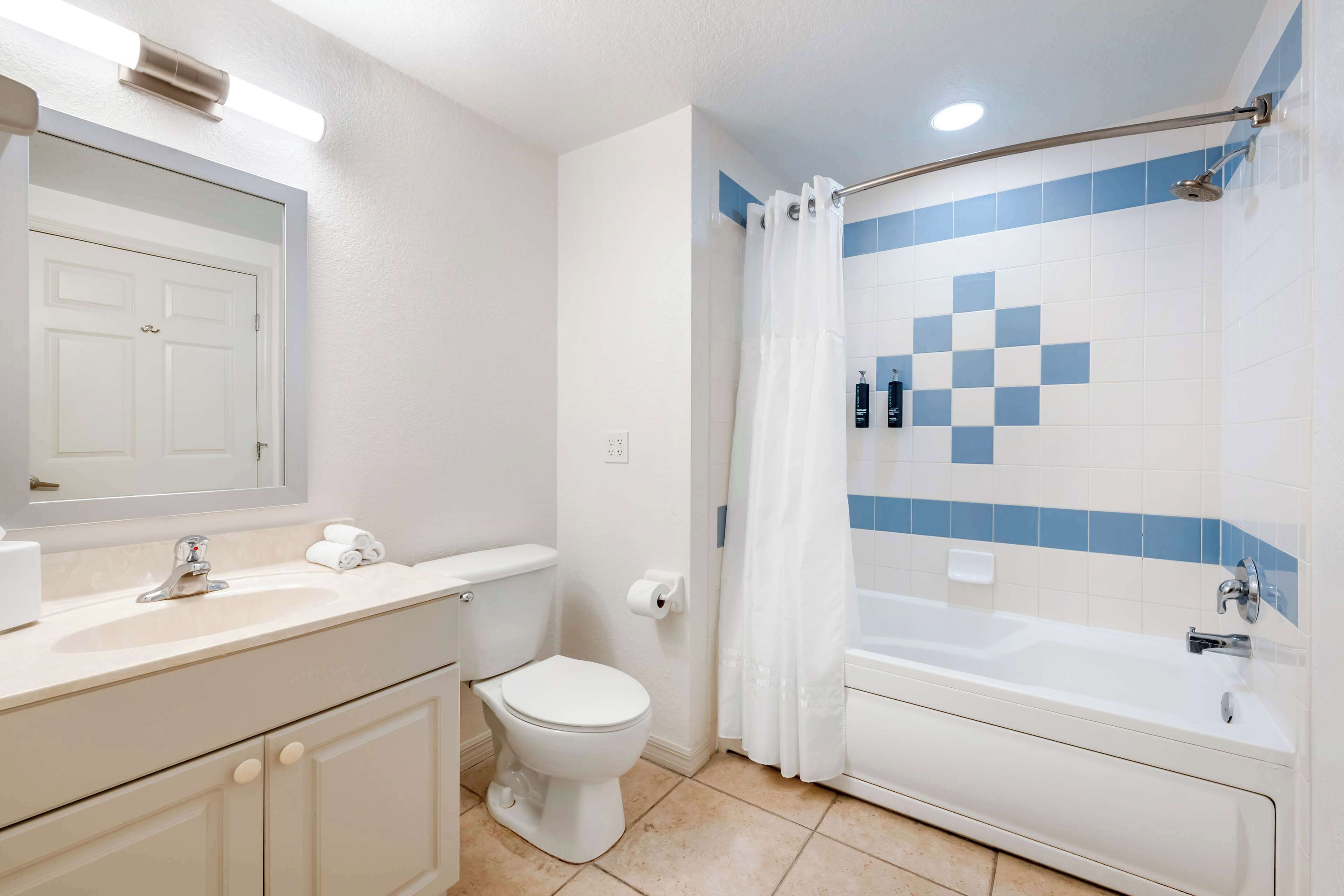 suite, 1 bedroom, balcony | bathroom | shower, free toiletries, hair dryer, towels