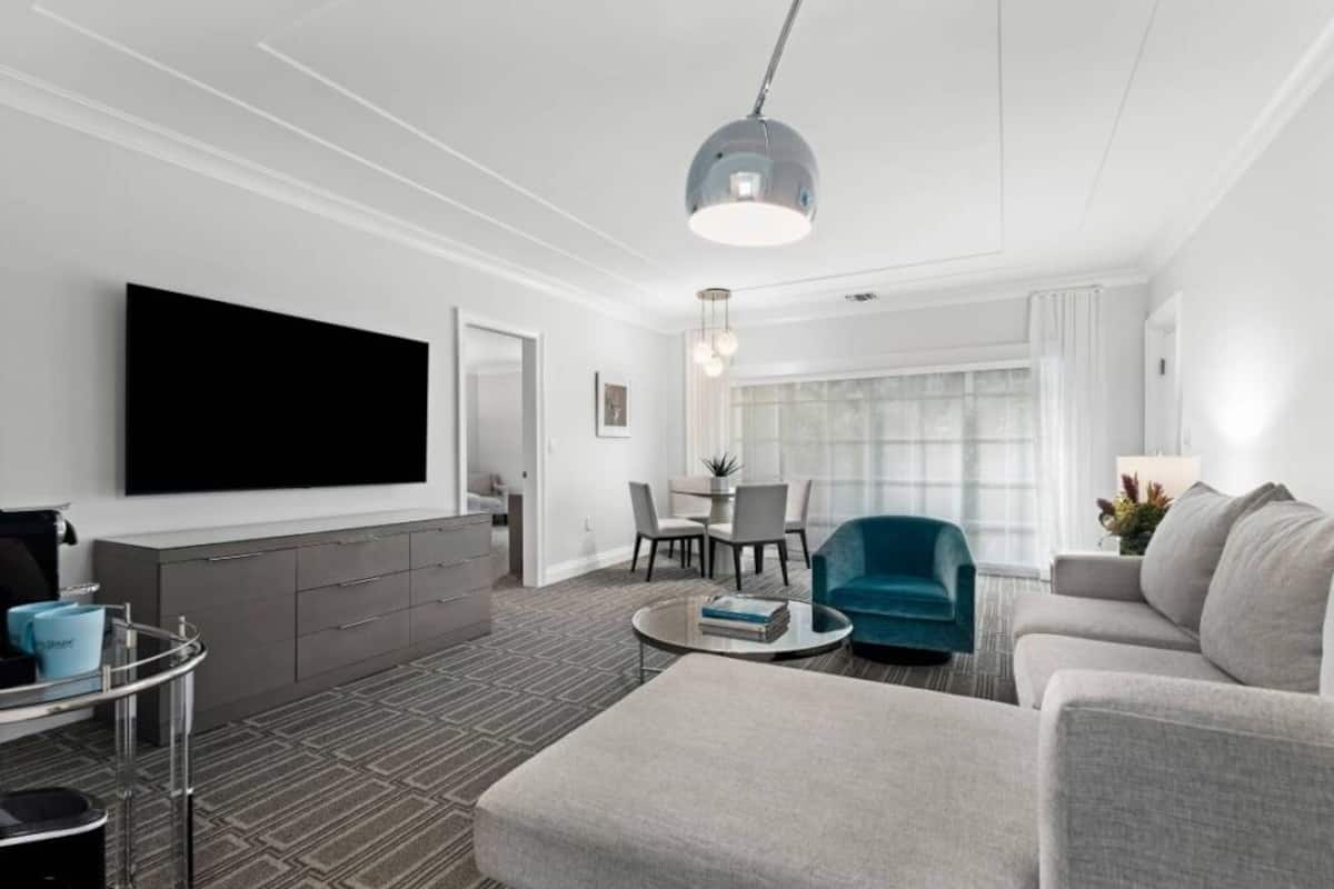 Luxury Suite | Cadar Frette Itali, peralatan tempat tidur premium, gebar bulu kapas