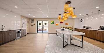 Desayuno buffet todos los días (con cargo)