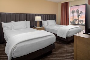 In-room safe, desk, laptop workspace, blackout drapes - Embassy Suites by Hilton Phoenix Scottsdale (Phoenix)