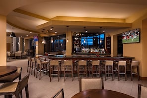 Bar (trong khuôn viên)