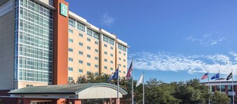 Embassy Suites by Hilton Charleston Airport Convention Ctr