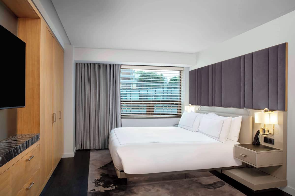 Suíte, 1 cama King (Presidential Suite) | 1 quarto, roupas de cama premium, edredons de pluma