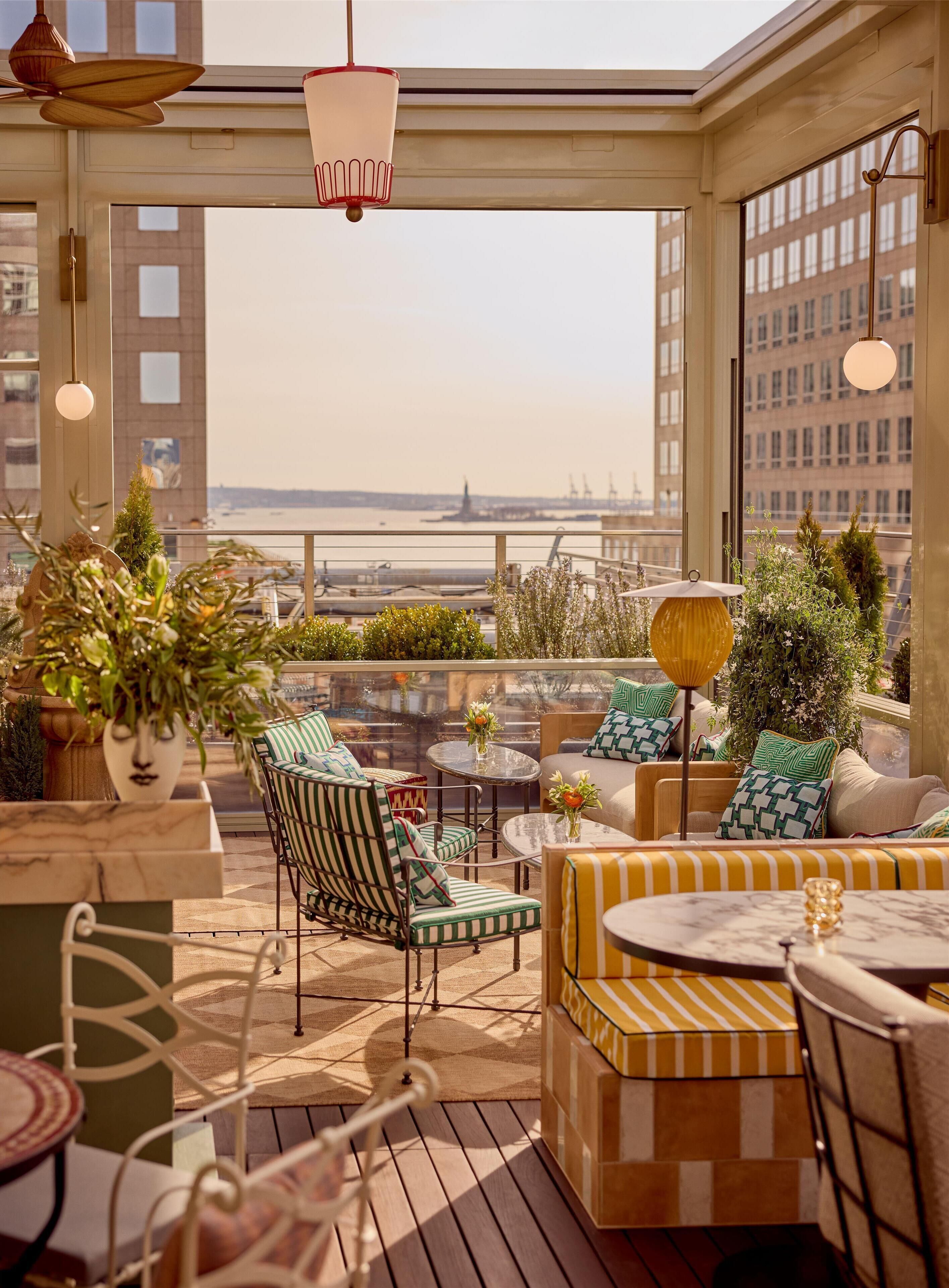 breakfast, lunch and dinner served